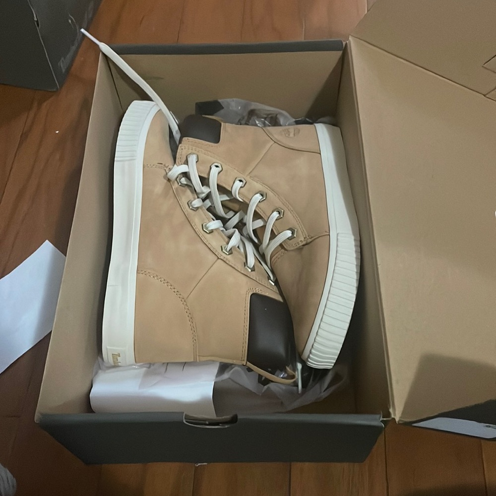 Brand new never worn Timberlands